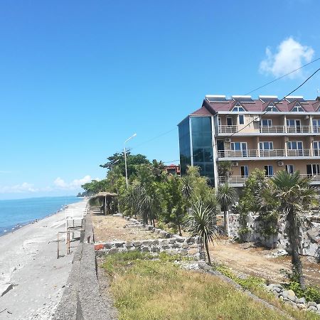Sunny Land Hotel Chakvi Luaran gambar