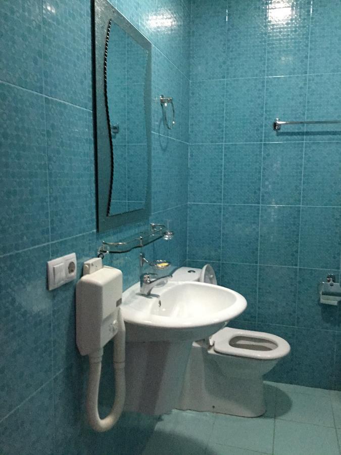 Sunny Land Hotel Chakvi Luaran gambar