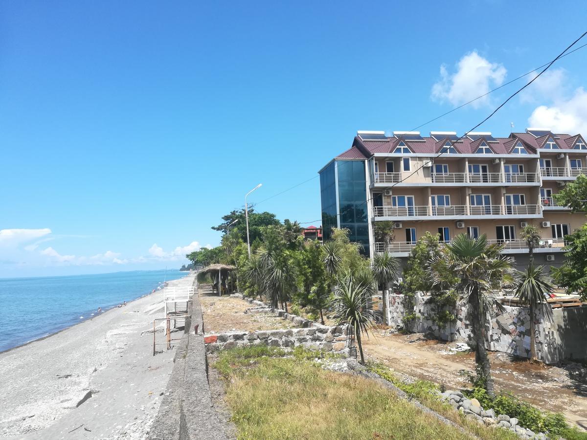 Sunny Land Hotel Chakvi Luaran gambar